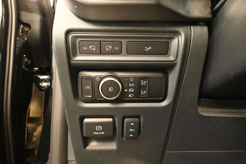 Used 2024 Black Ford Lariat image 35