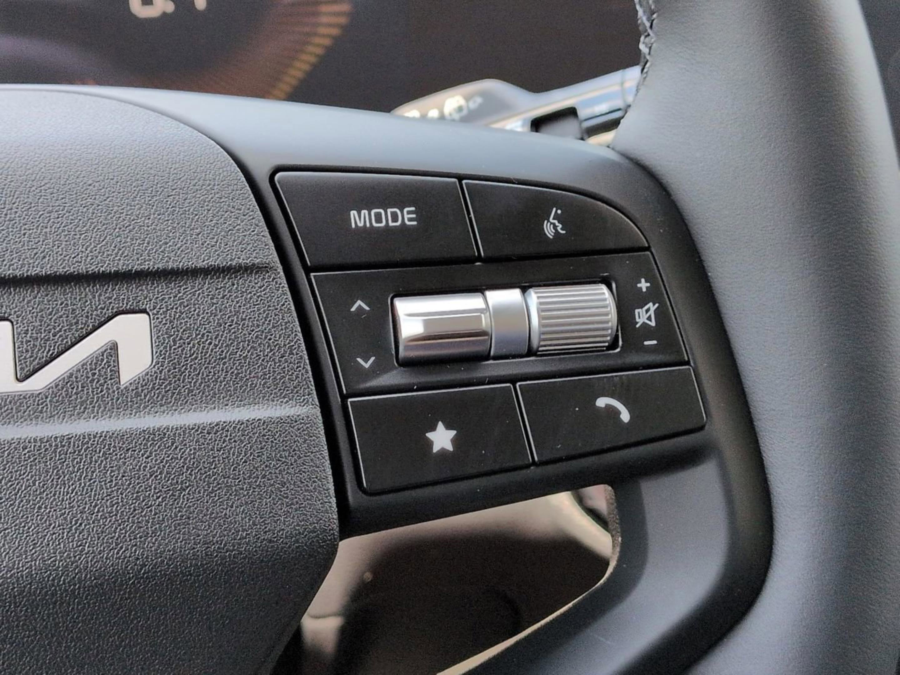 New 2026 Wolf Gray Kia EX image 31