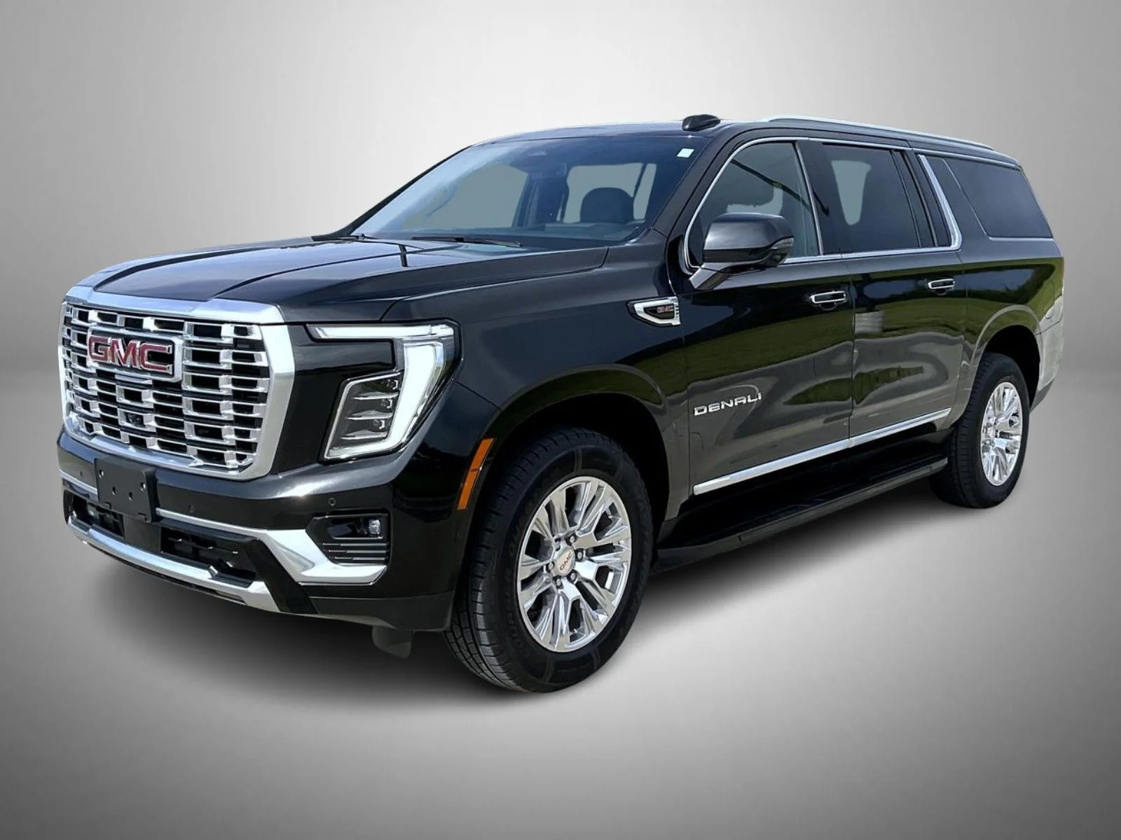 Used 2025 Black GMC Denali image 1