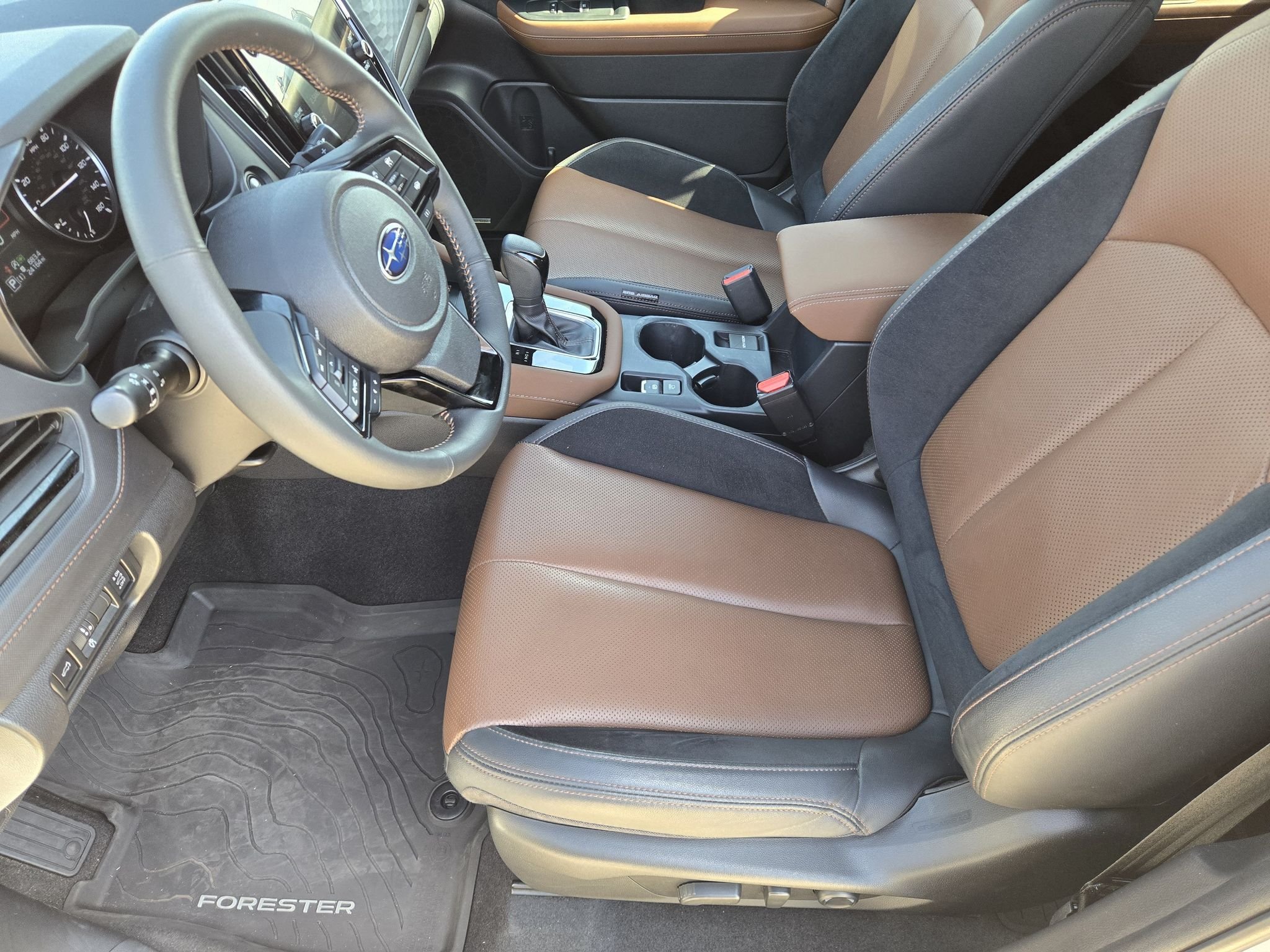 Used 2025 Crystal White Pearl Subaru Touring image 13