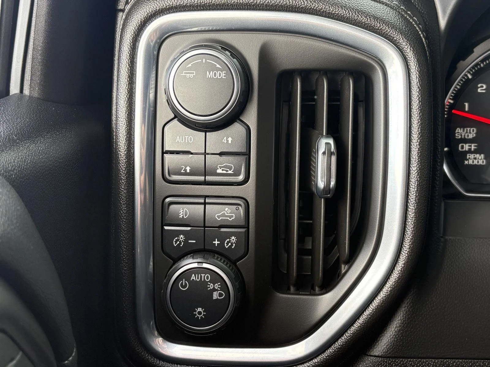 Used 2020 Black Chevrolet RST image 14