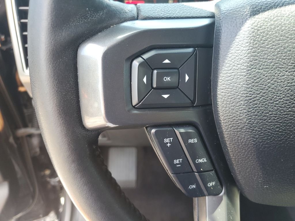 Used 2019 Black Ford XLT image 15