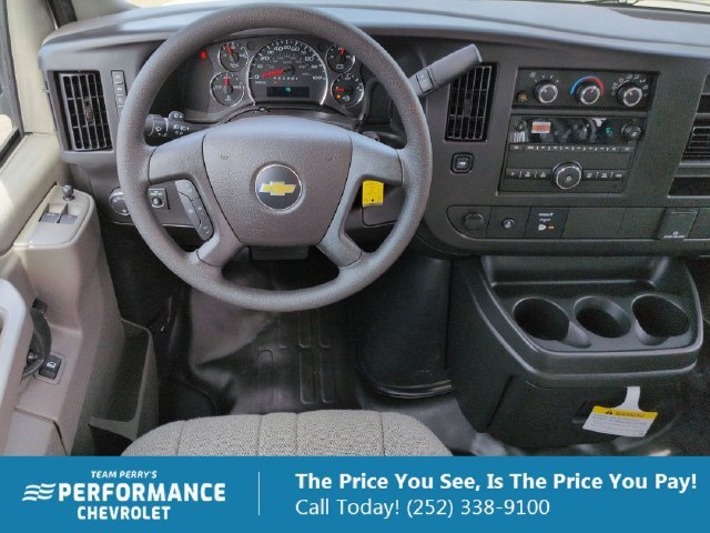 2026 Chevrolet Express Cargo Work Van - Photo 15