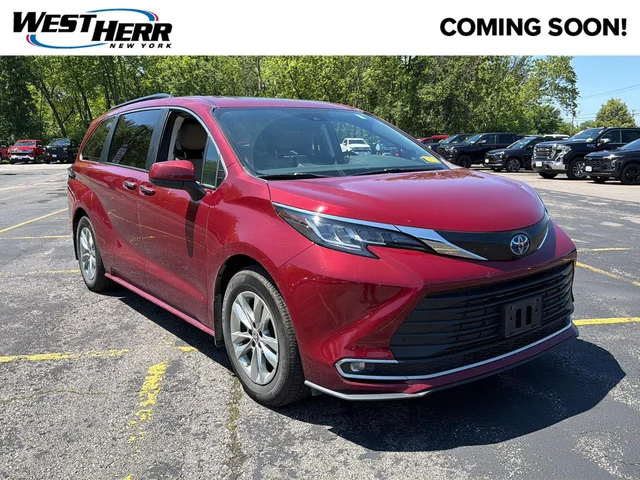 2023 Toyota Sienna XLE