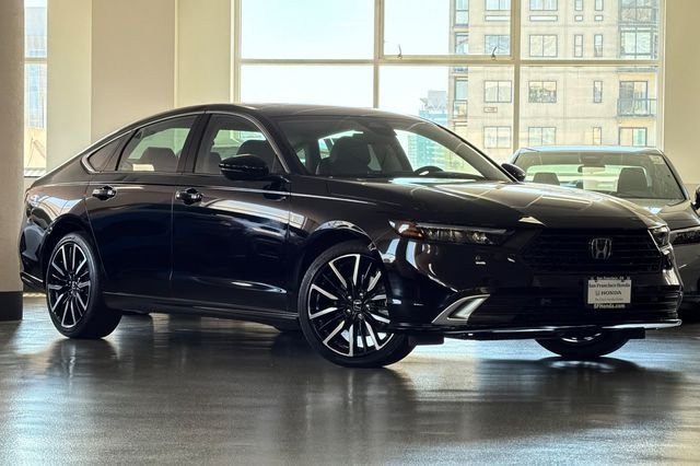 New 2026 Crystal Black Pearl Honda Touring image 2