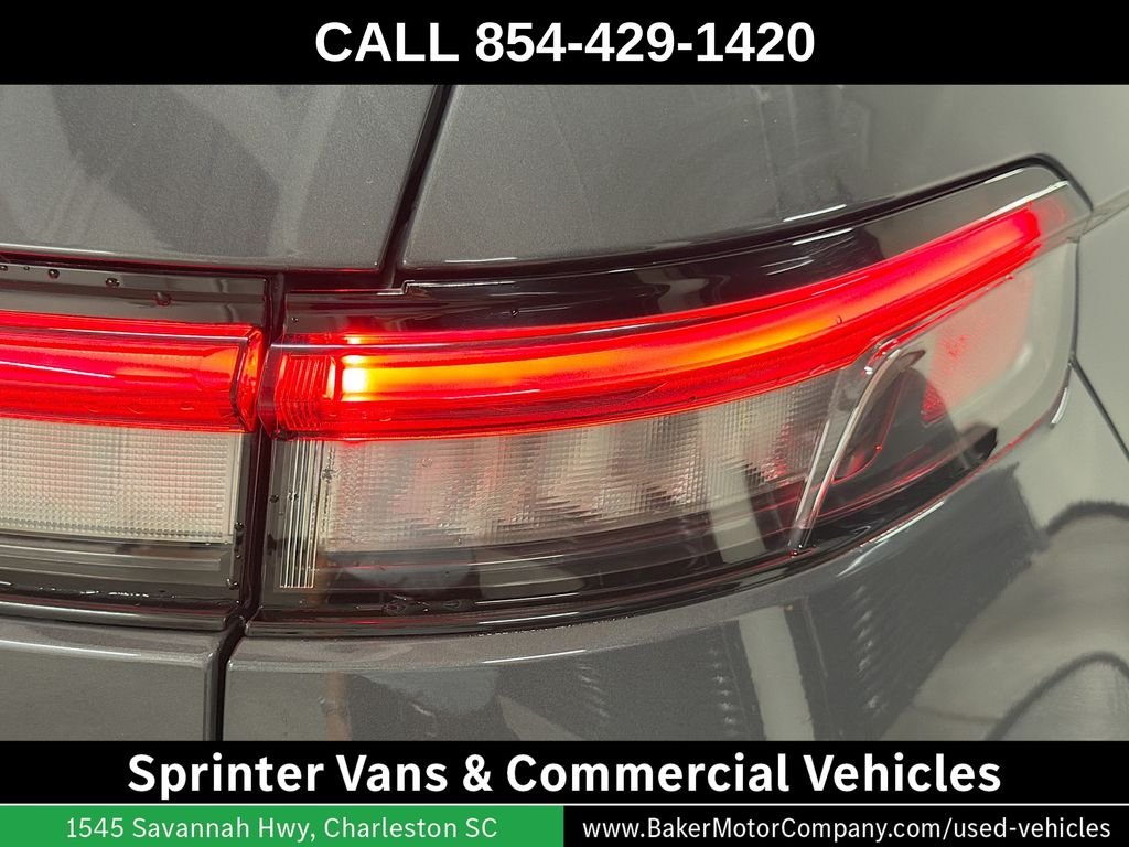 Used 2025 Gray Metallic Jeep Limited image 34