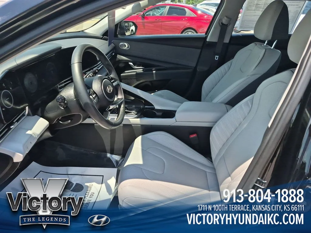 Certified Used 2025 Black Hyundai Limited image 9