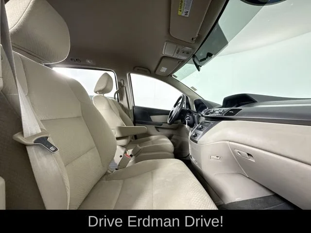 Used 2015 White Honda LX image 25