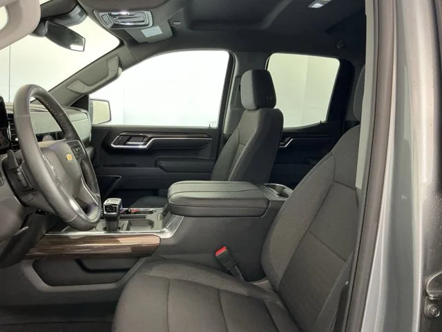 Used 2026 Sterling Gray Metallic Chevrolet LT image 9
