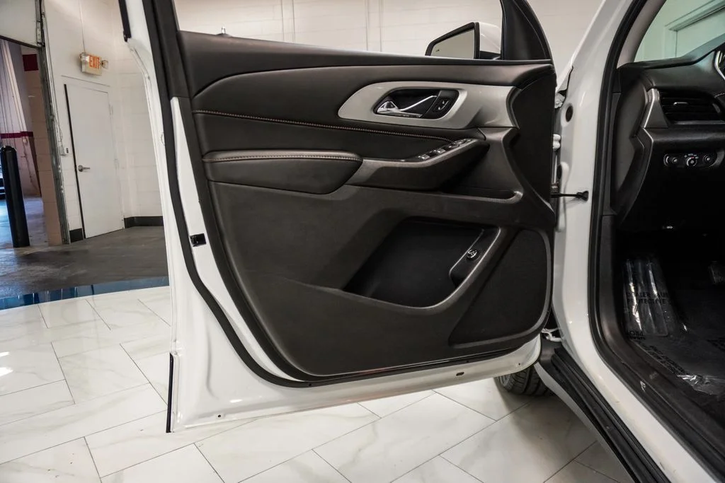 Used 2021 White Chevrolet LT image 20