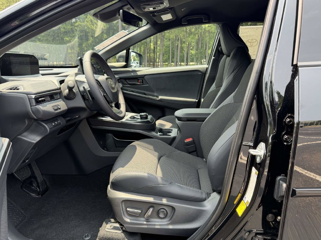 New 2026 Midnight Black Metallic Toyota  SE image 15