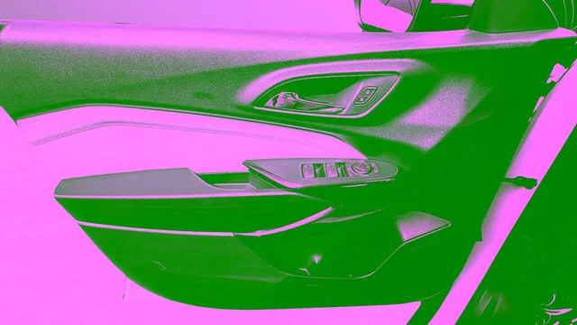 Used 2025 White Chevrolet LT image 17