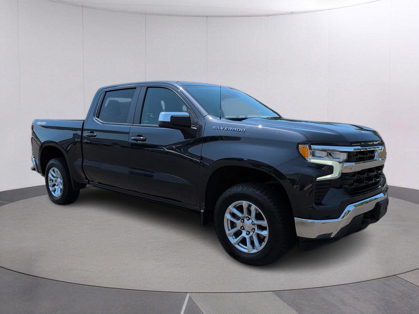 Used 2023 DARK ASH METALLIC Chevrolet LT image 10