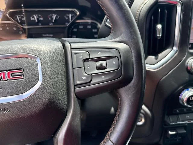 Used 2022 Black GMC AT4 image 30