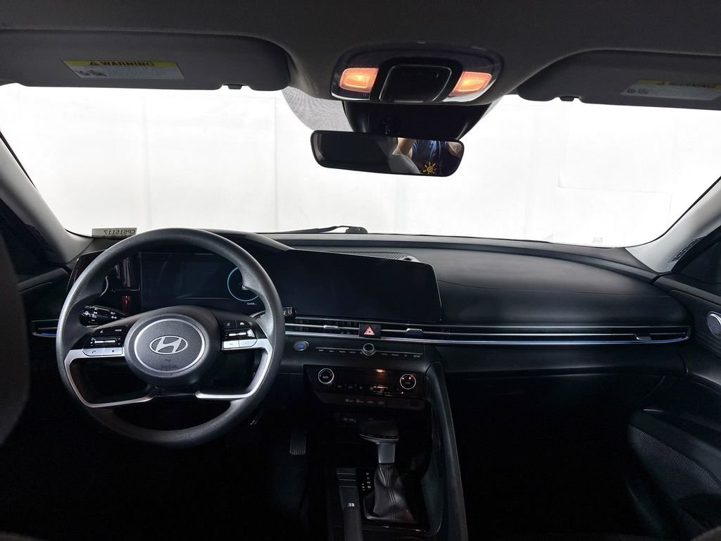 Used 2024 Red Hyundai SEL image 12