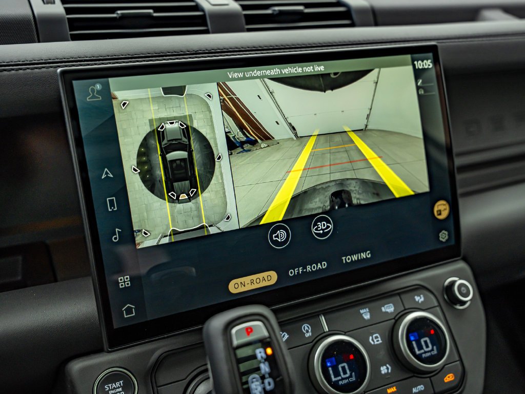 New 2026 Fuji White Land Rover X-Dynamic SE image 26