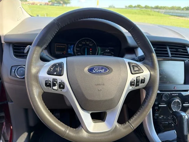 Used 2013 Red Ford Limited image 10