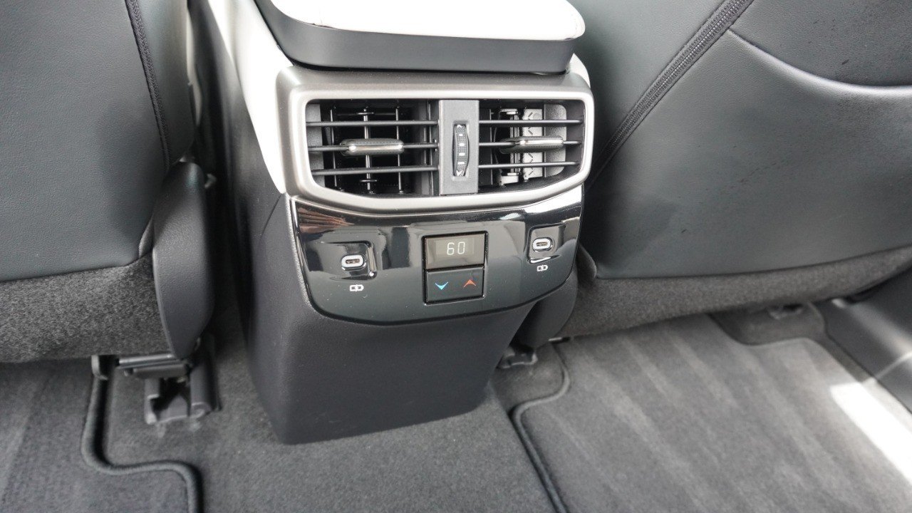 Certified Used 2024 Silver Lexus RX 350 Premium image 33