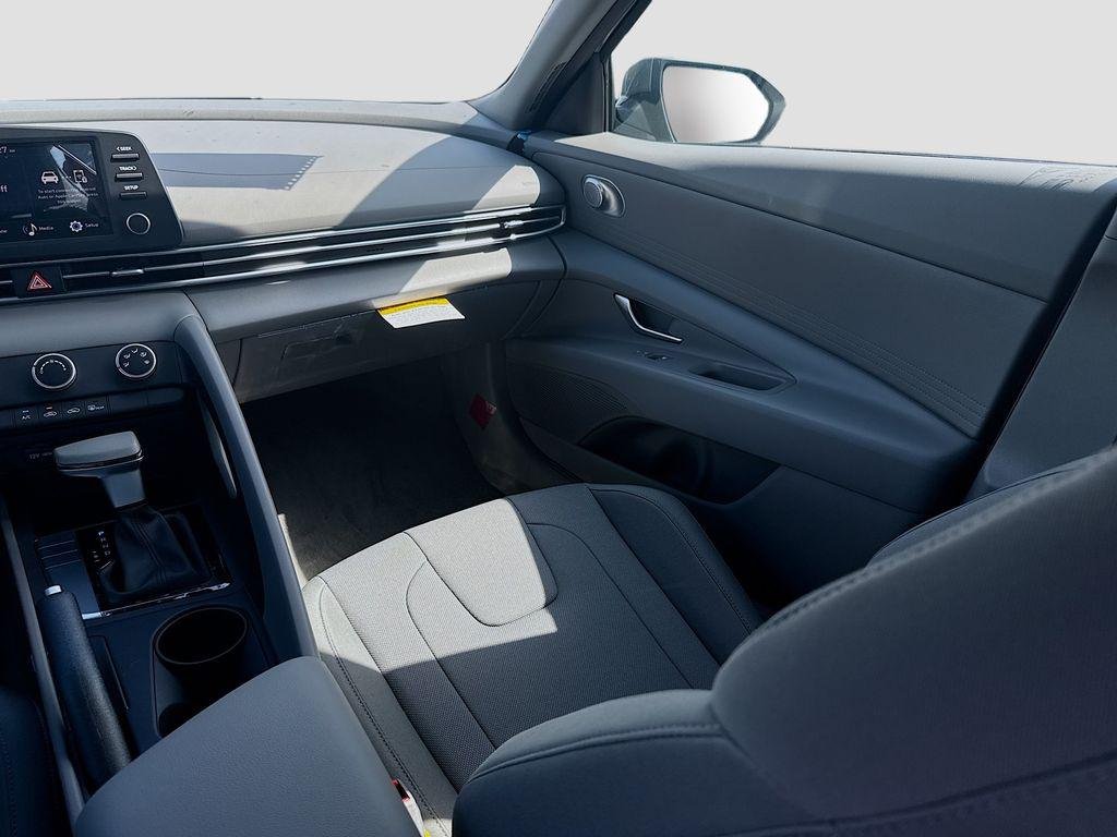 New 2026 Amazon Gray Hyundai SE image 16