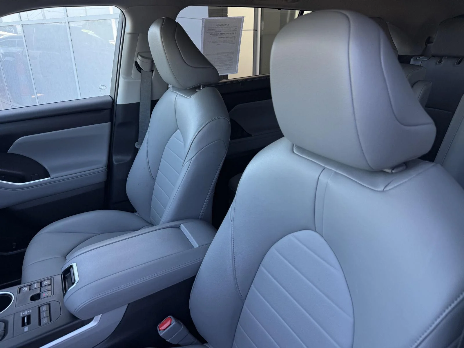Used 2023 Midnight Black Metallic Toyota XLE image 23