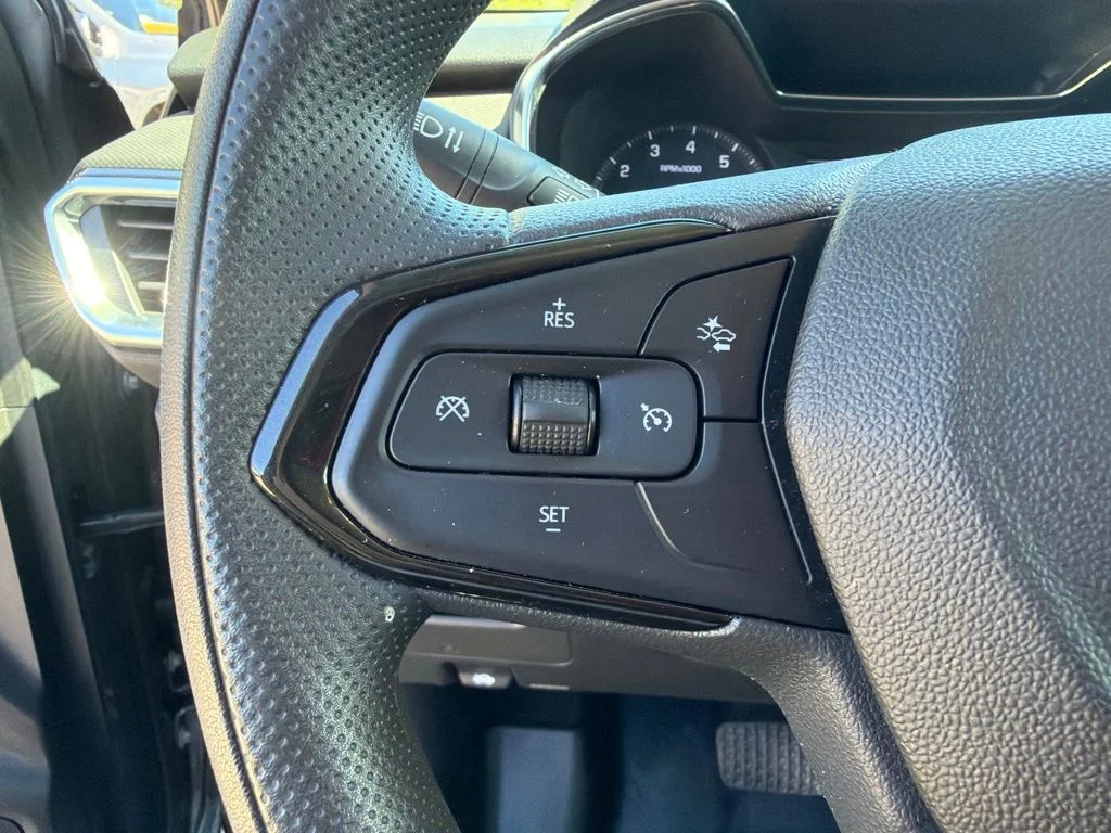 Used 2022 Gray Chevrolet LT image 26