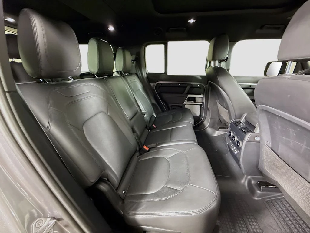 Used 2024 Gray Land Rover S image 29