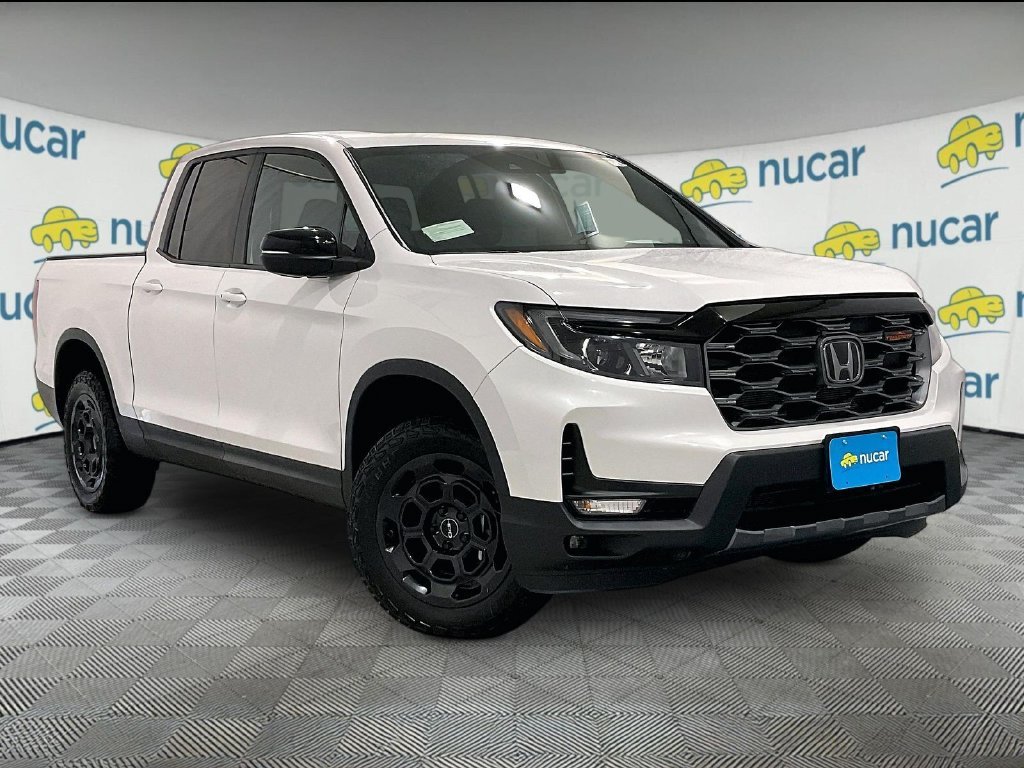 Used 2025 White Honda TrailSport+ image 1