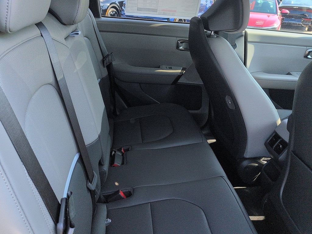New 2027 Ivory Silver Kia EX image 8