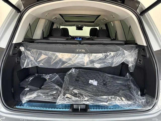 New 2026 MANUFAKTUR Alpine Gray Mercedes-Benz GLS 450 image 8