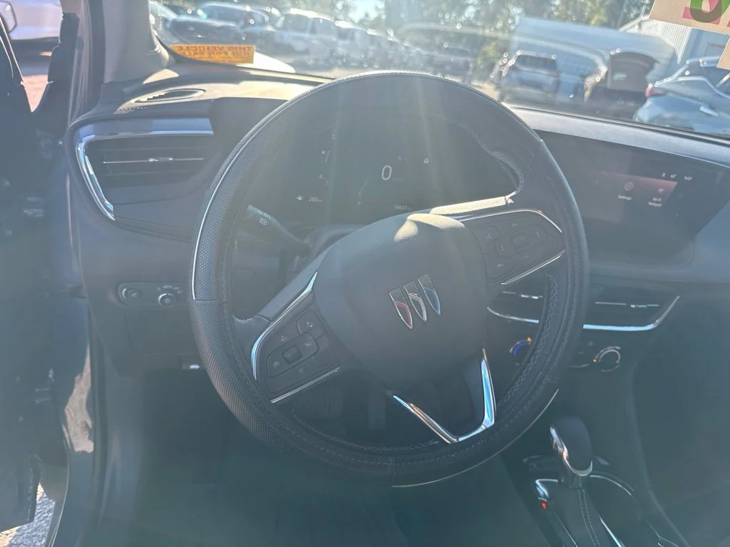 Used 2025 Blue Buick Preferred image 11