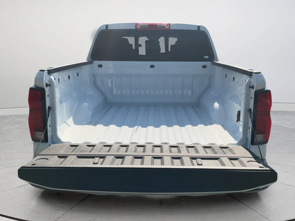 2026 Chevrolet Colorado LT - Photo 17