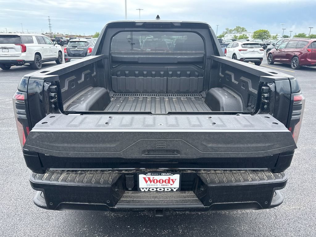 2025 GMC Sierra EV Denali - Photo 35