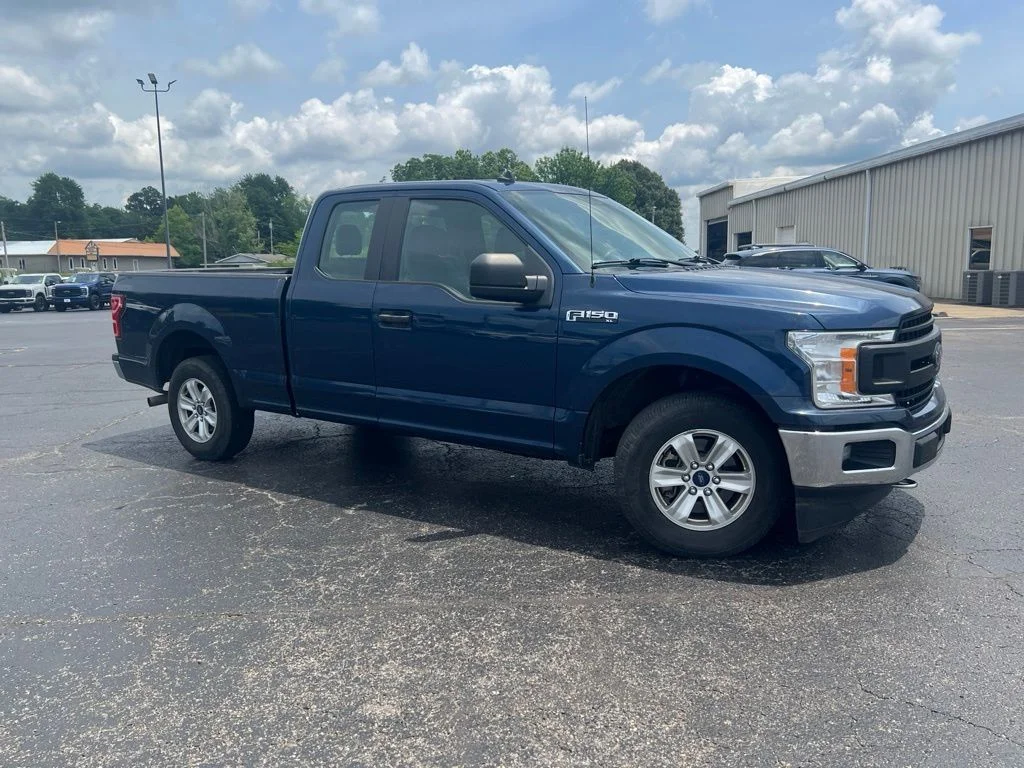 Used 2020 Blue Ford XL image 2