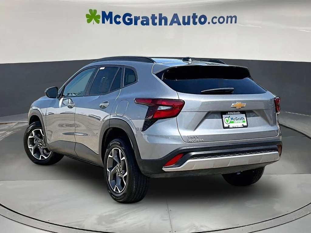 Certified Used 2025 Gray Chevrolet LT image 5