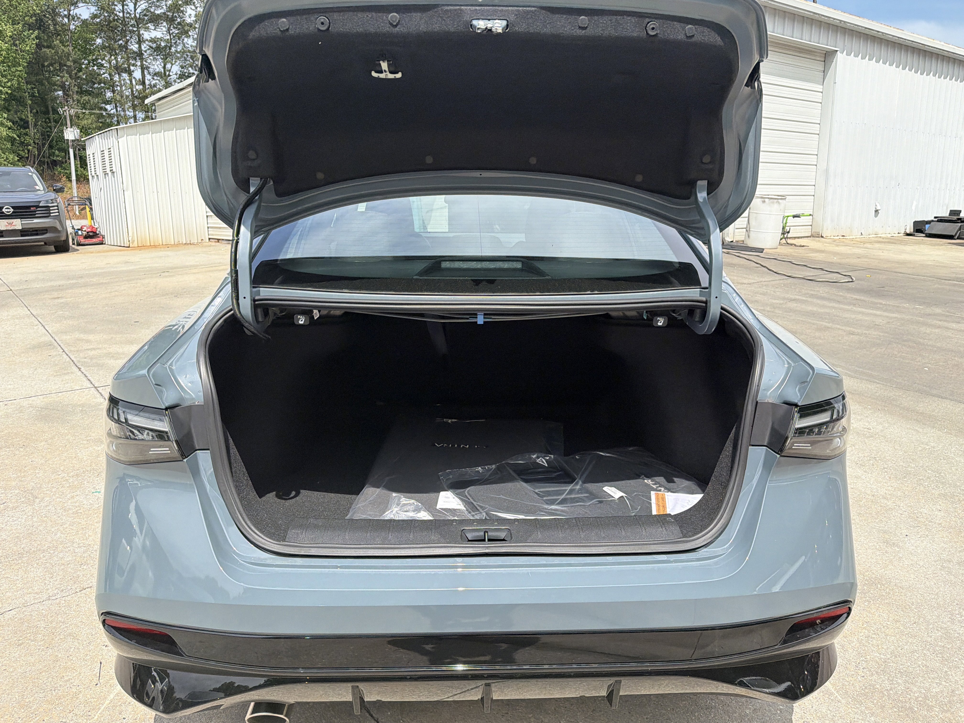 New 2026 Atlantic Gray Metallic Nissan SR image 19