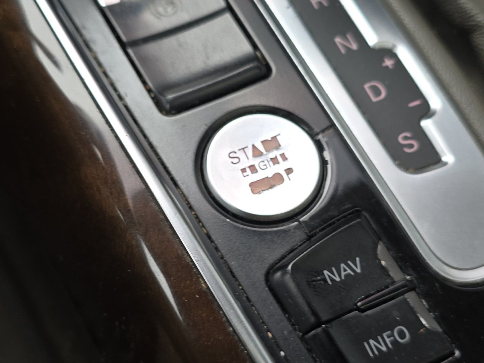 Used 2011  Audi 3.2 Prestige image 20