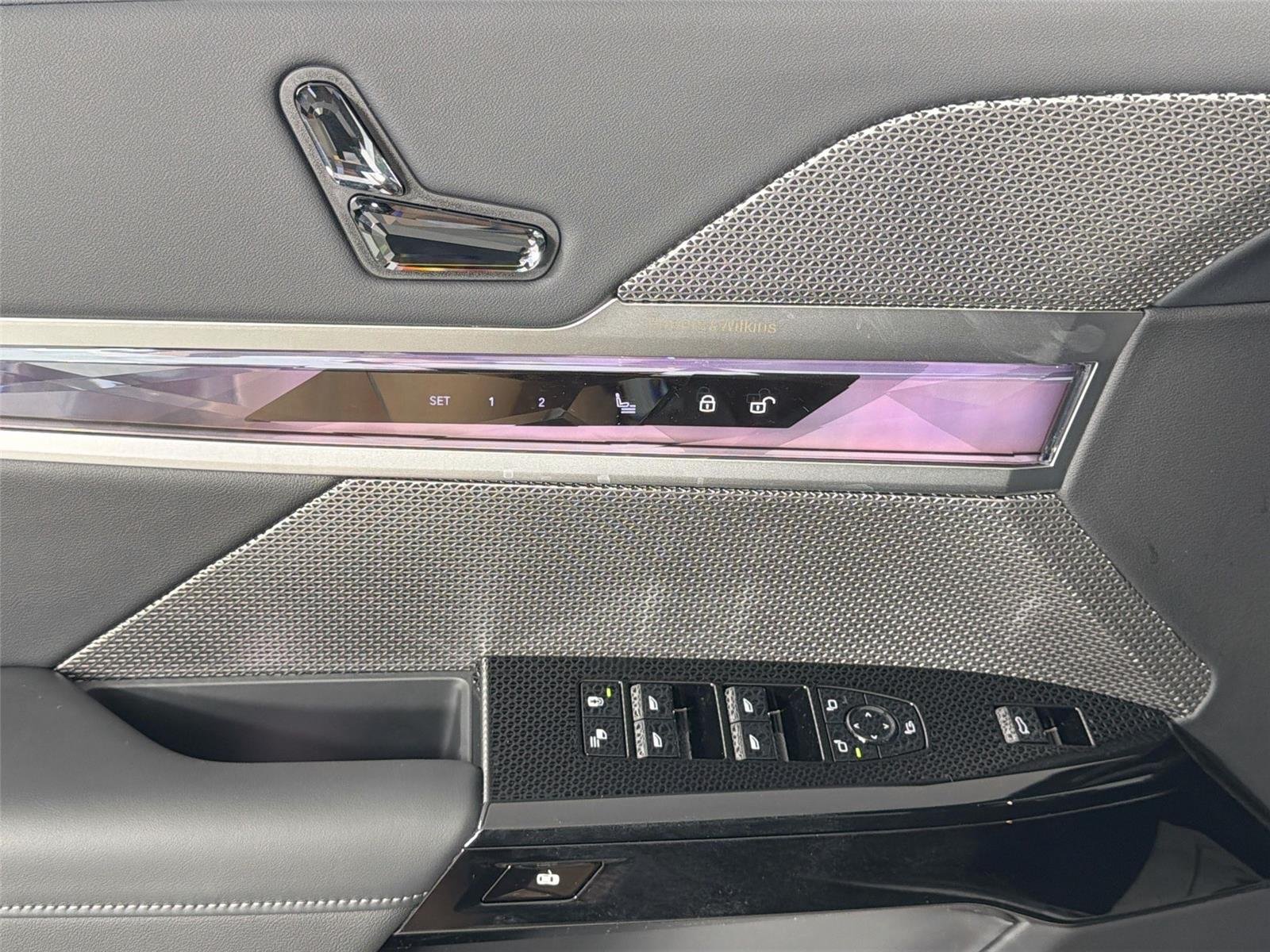 New 2026 Black Sapphire Metallic BMW xDrive60 image 33