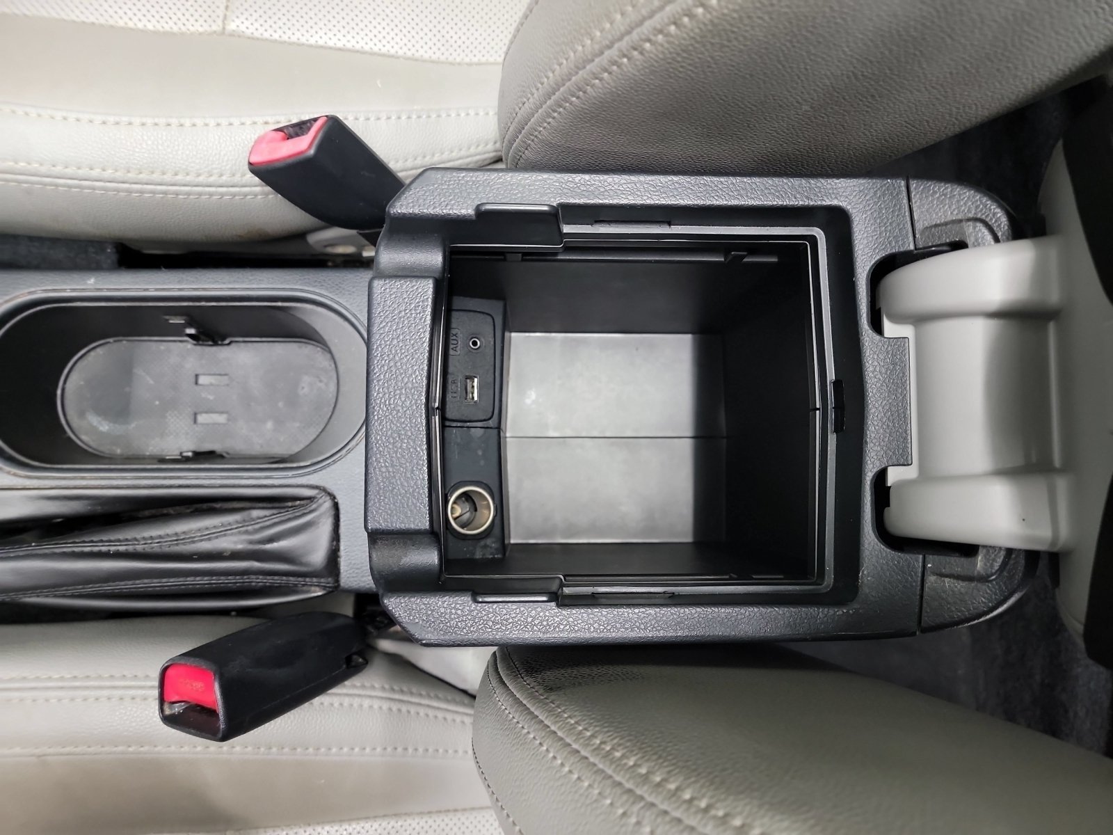 Used 2015 Dark Gray Metallic Subaru 2.5i Premium image 28