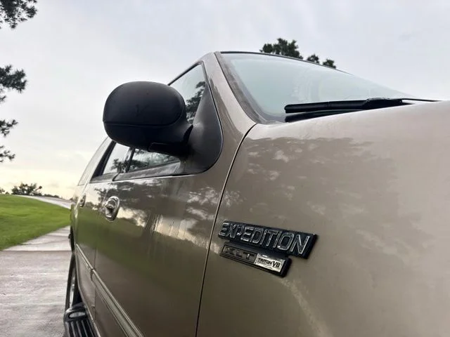 Used 2002 Beige Ford XLT image 13