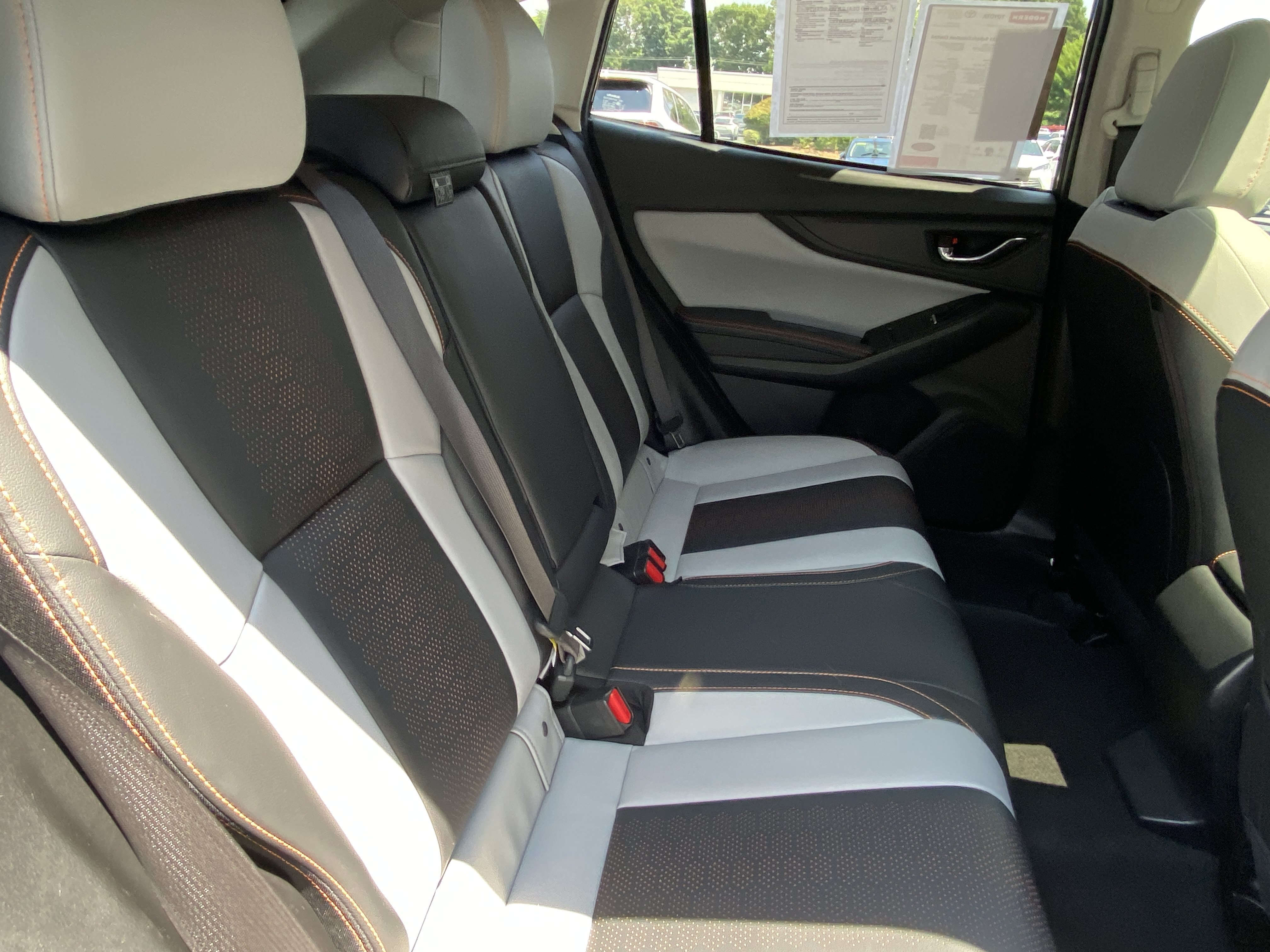 Used 2021 Magnetite Gray Metallic Subaru Limited image 19