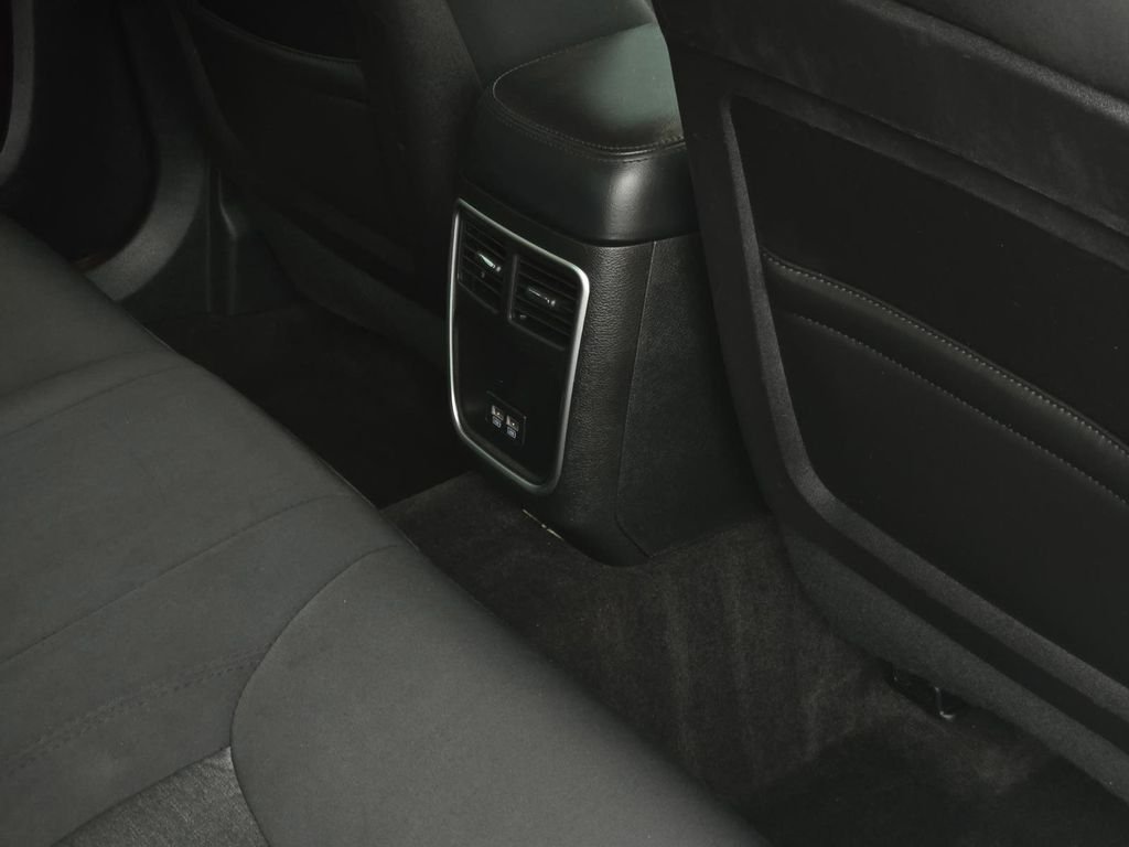 Used 2018 Gloss Black Chrysler Touring image 37
