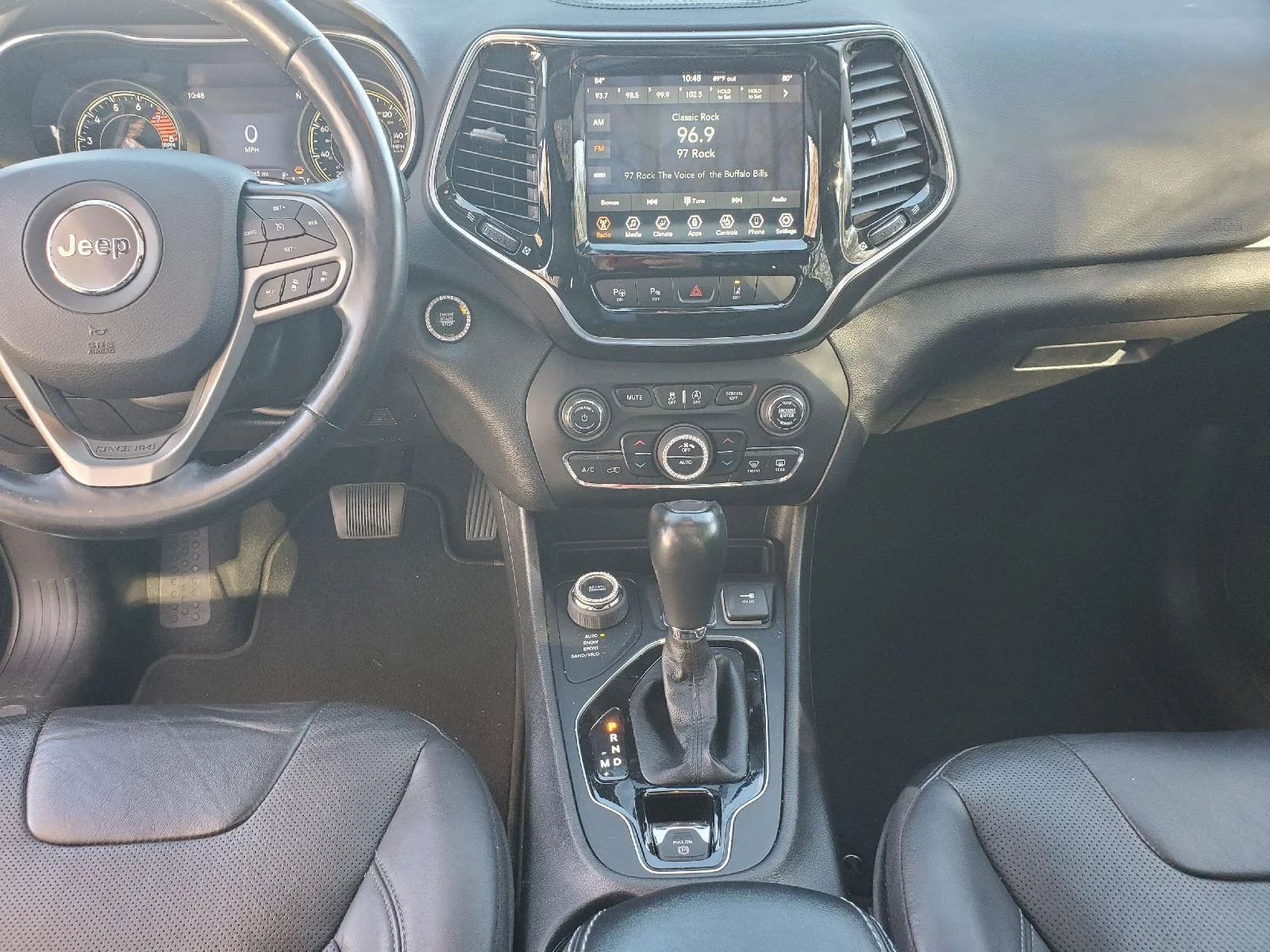 Used 2021 Diamond Black Crystal Pearlcoat Jeep Limited image 15