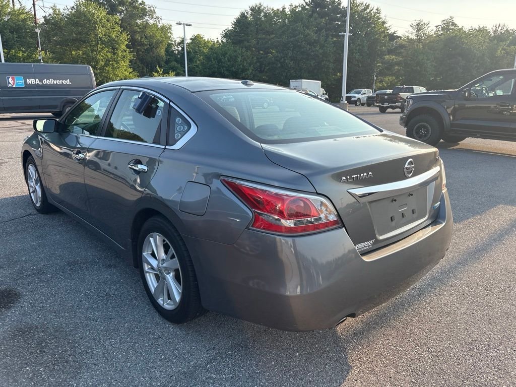 Used 2014 Gray Nissan 2.5 SV image 9