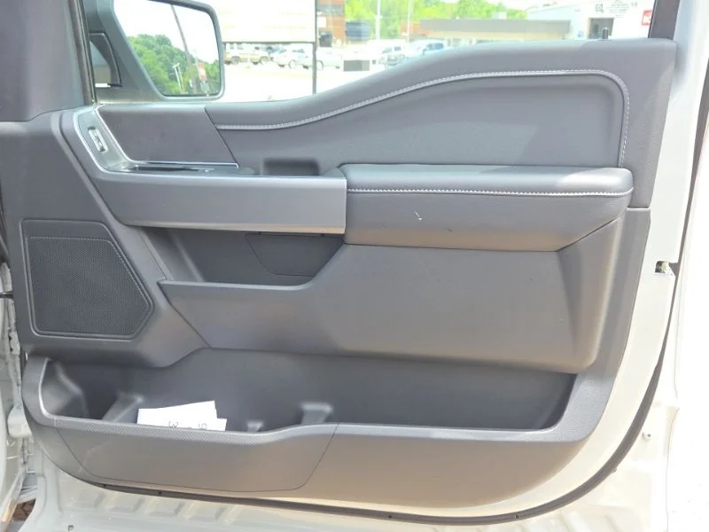 New 2026 Avalanche Ford XLT image 13