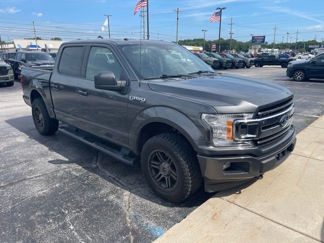 Used 2018 Gray Ford XLT image 4