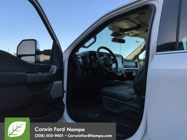 New 2026 Star White Metallic Tri-Coat Ford Lariat image 9