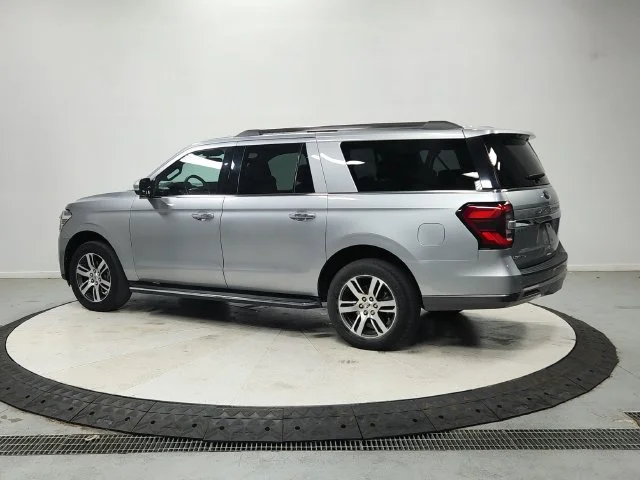 Used 2022 Silver Ford Limited image 5
