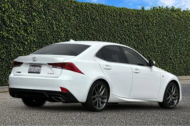 Used 2020 White Lexus 350 image 4
