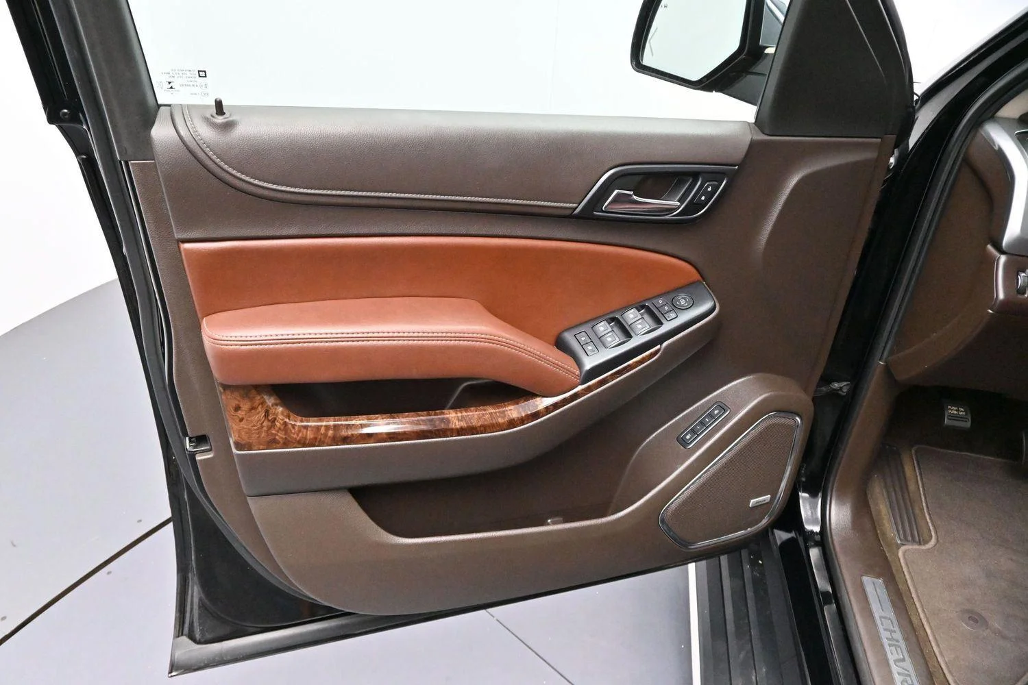 Used 2018 Black Chevrolet Premier image 9