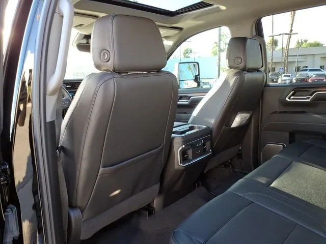 Used 2025 Onyx Black GMC Denali image 14